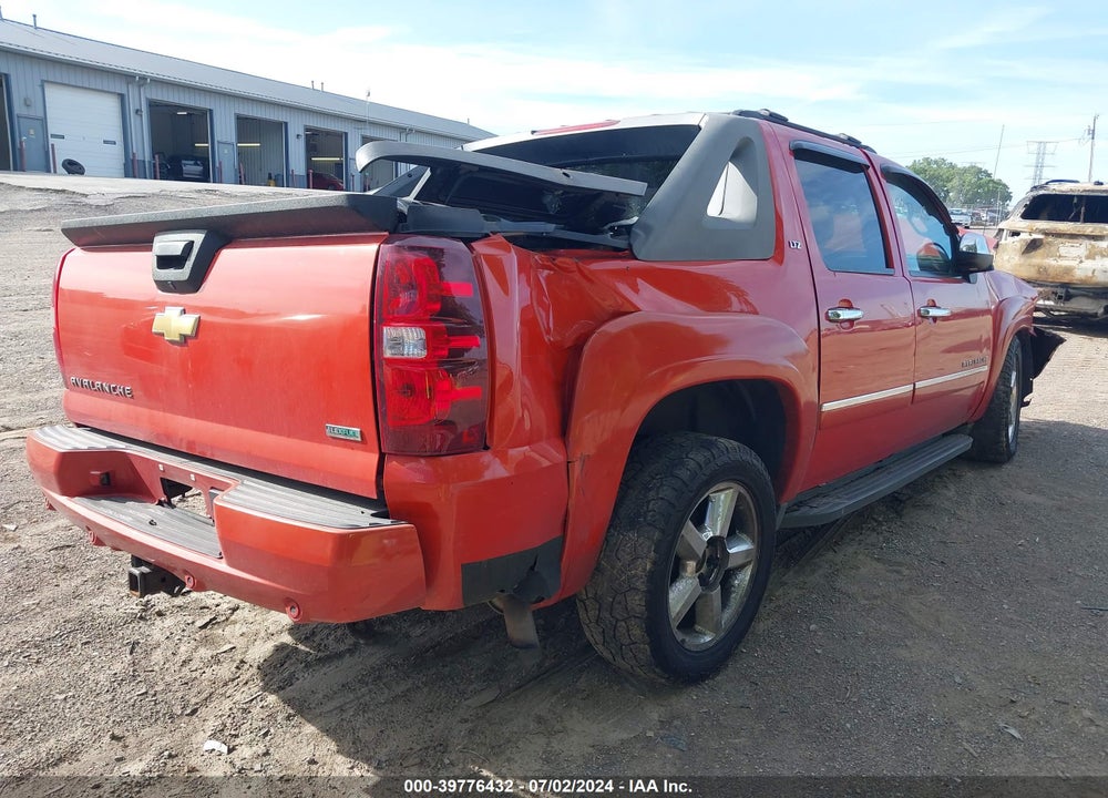 2011 CHEVROLET AVALANCHE 1500 LTZ VIN: 3GNTKGE33BG119542
