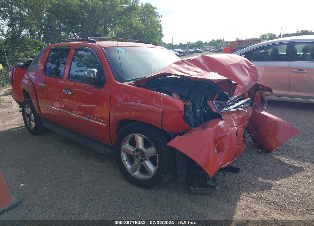 2011 CHEVROLET AVALANCHE 1500 LTZ VIN: 3GNTKGE33BG119542