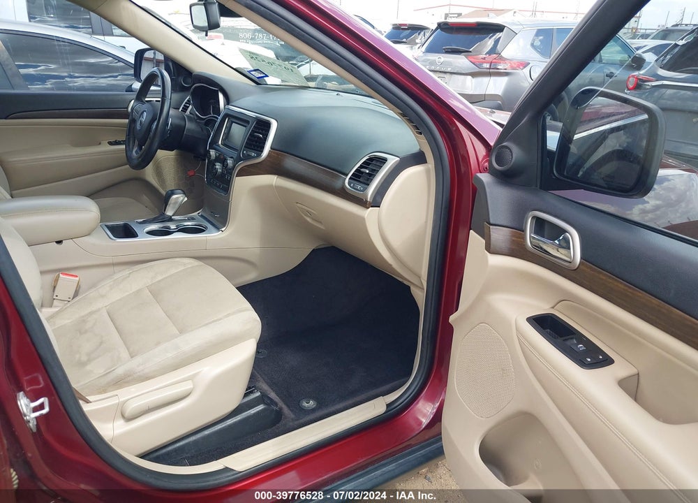 2016 JEEP GRAND CHEROKEE LAREDO VIN: 1C4RJEAG5GC472717