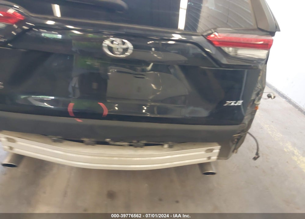 2022 TOYOTA RAV4 XLE VIN: 2T3W1RFV4NW193948