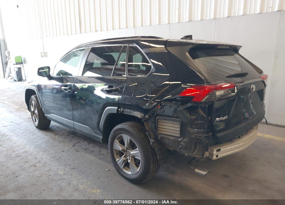 2022 TOYOTA RAV4 XLE VIN: 2T3W1RFV4NW193948