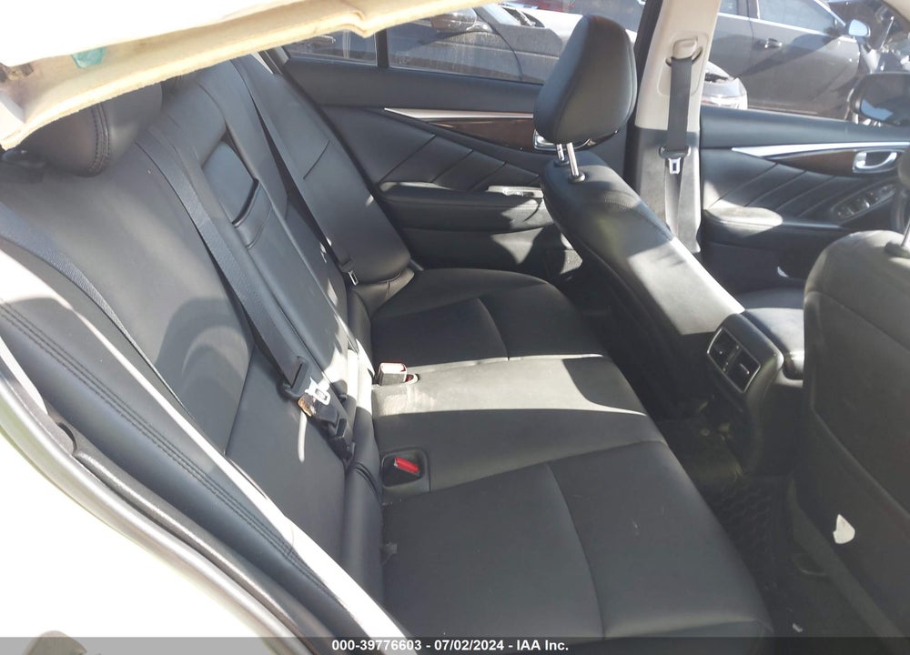 2018 INFINITI Q50 3.0T LUXE VIN: JN1EV7AR6JM431601