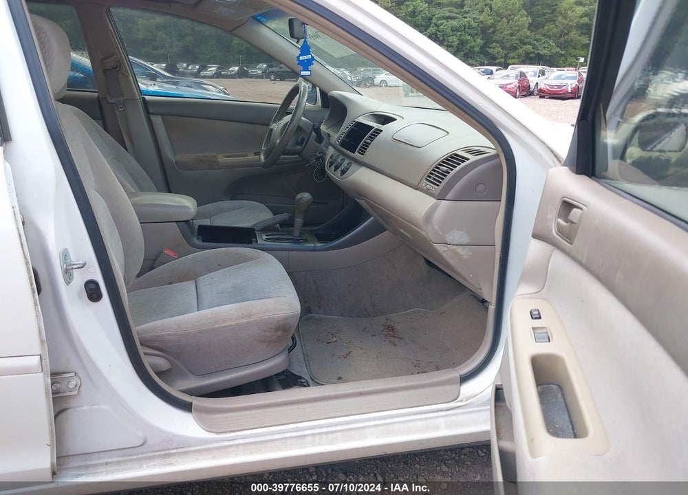 2003 TOYOTA CAMRY LE VIN: 4T1BE32K83U230078