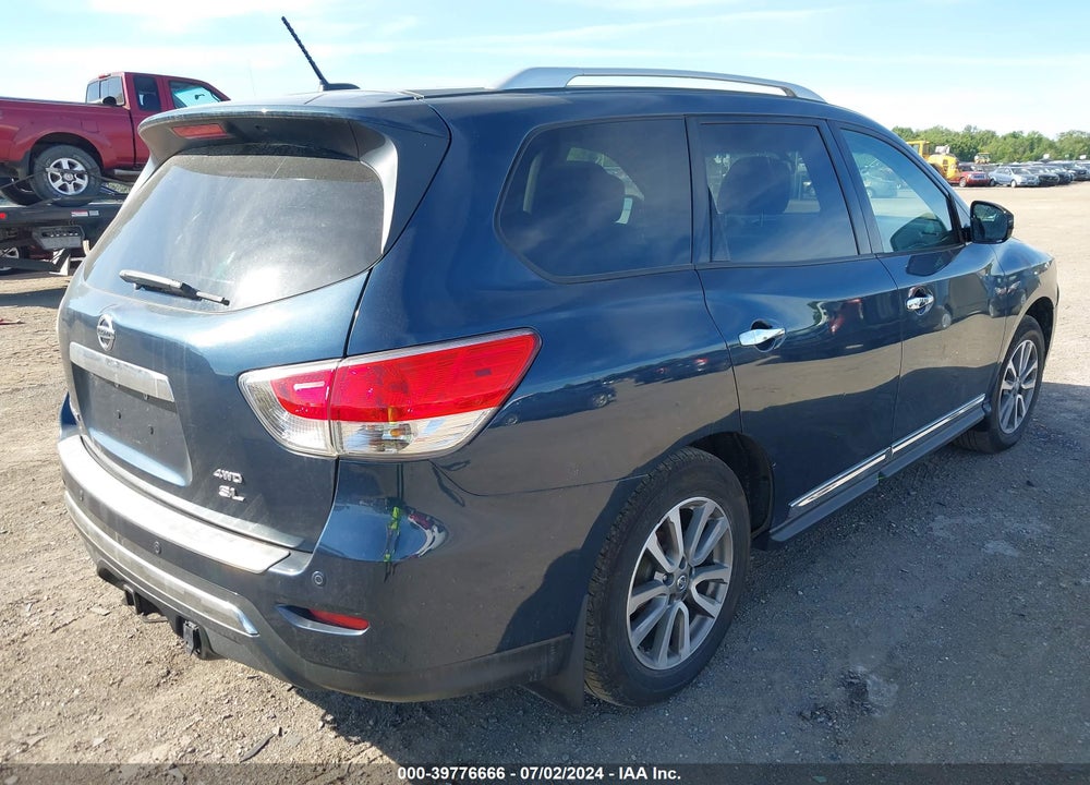 2014 NISSAN PATHFINDER SL VIN: 5N1AR2MM0EC647096