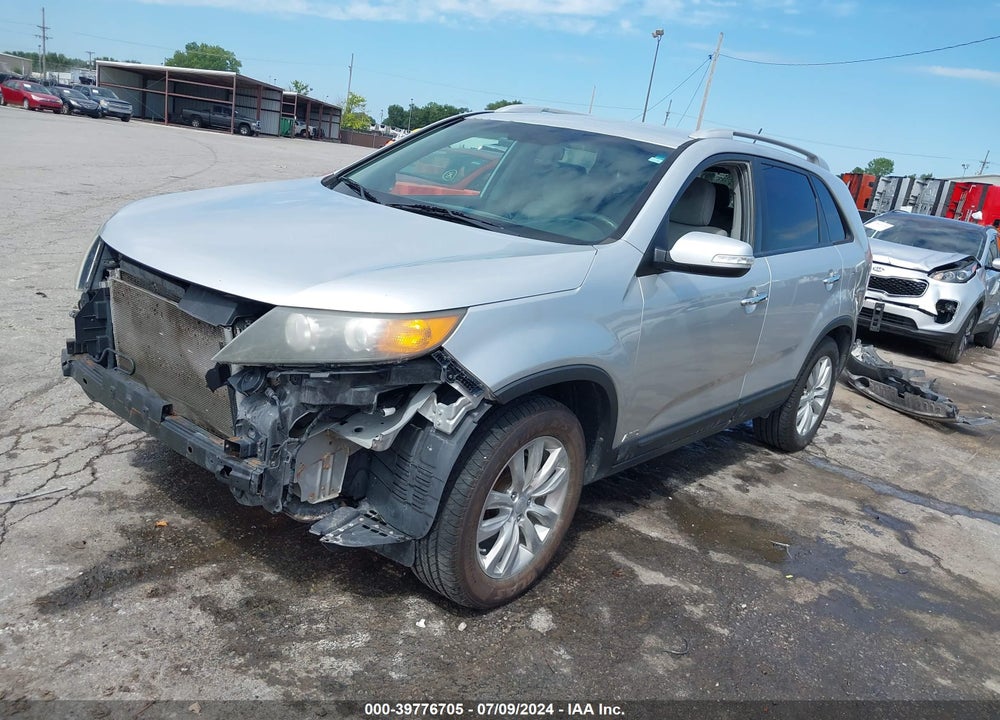 2011 KIA SORENTO LX V6 VIN: 5XYKTDA29BG176470