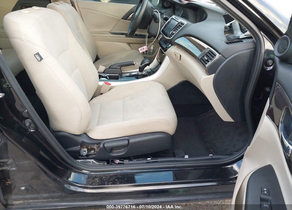 2017 HONDA ACCORD EX VIN: 1HGCR2F73HA001928