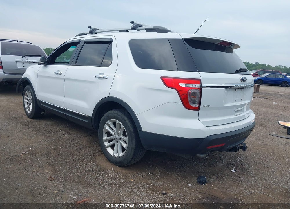 2014 FORD EXPLORER XLT VIN: 1FM5K8D83EGC56352