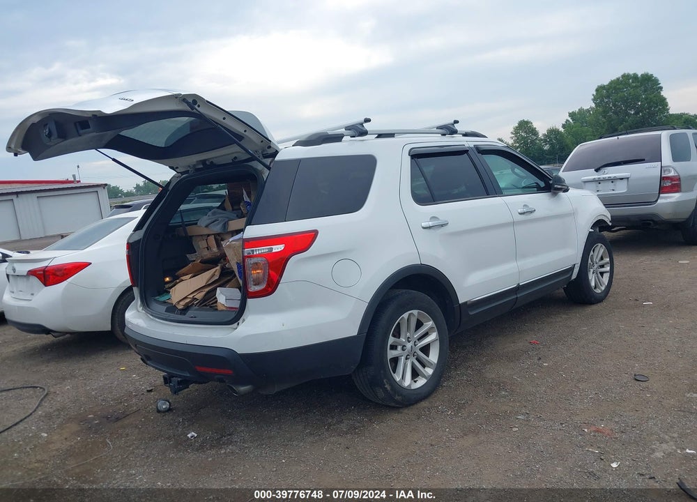 2014 FORD EXPLORER XLT VIN: 1FM5K8D83EGC56352