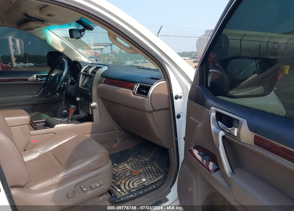 2010 LEXUS 460 VIN: JTJBM7FX7A5003778