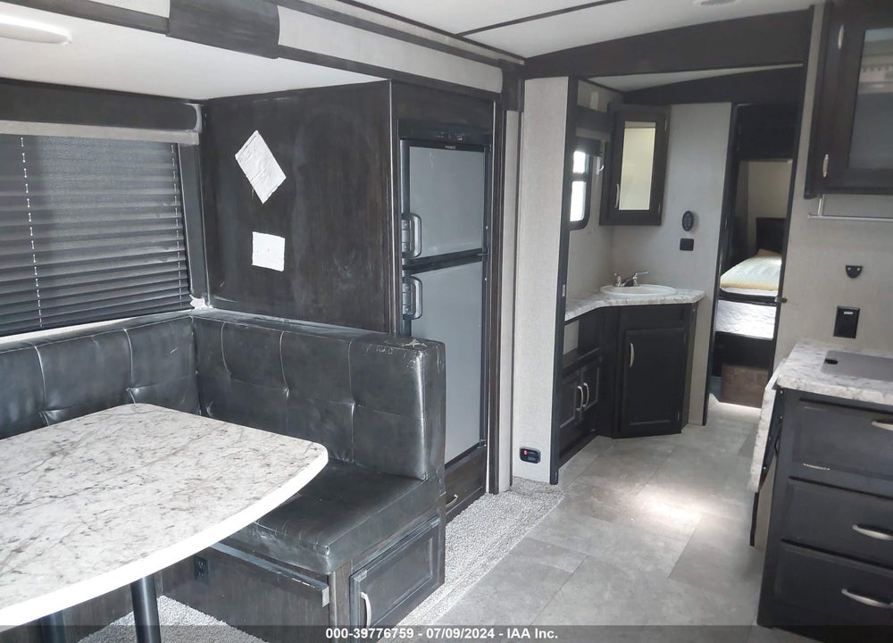 2019 GRAND DESIGN IMAGINE 2500RL VIN: 573TE3028K1208909