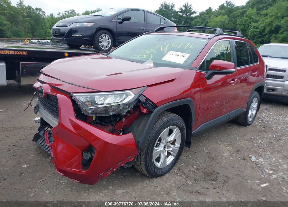 2020 TOYOTA RAV4 XLE VIN: JTMP1RFV2LD530650