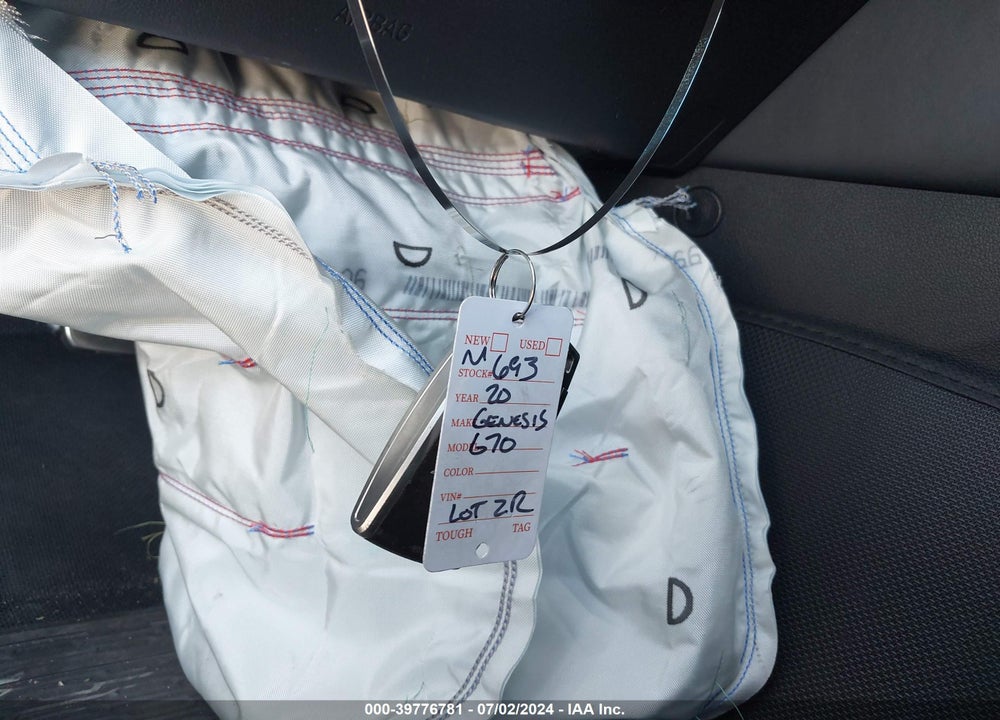 2020 GENESIS G70 2.0T AWD VIN: KMTG44LA2LU048483
