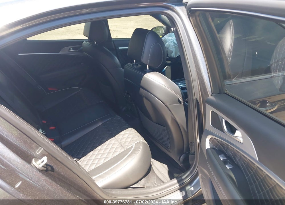 2020 GENESIS G70 2.0T AWD VIN: KMTG44LA2LU048483