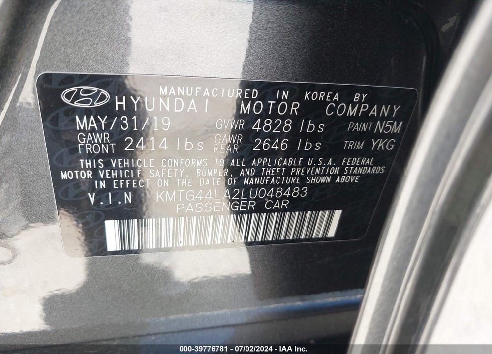 2020 GENESIS G70 2.0T AWD VIN: KMTG44LA2LU048483