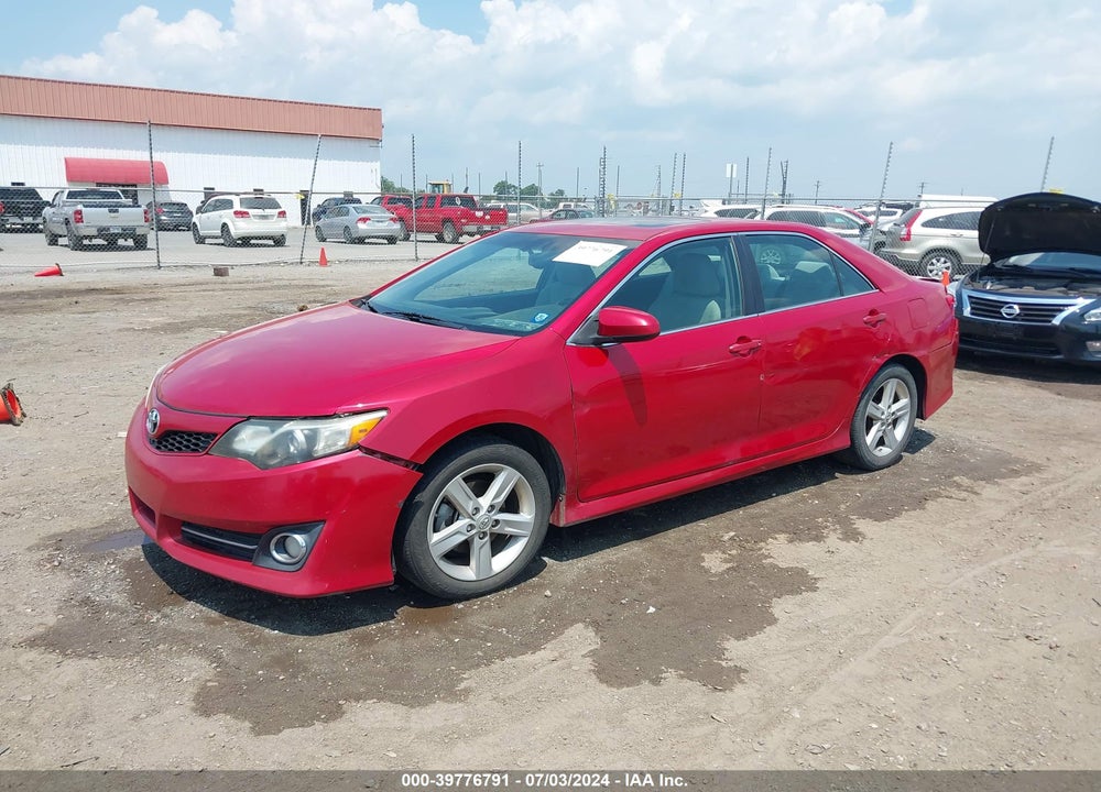 2014 TOYOTA CAMRY SE VIN: 4T1BF1FK6EU813991