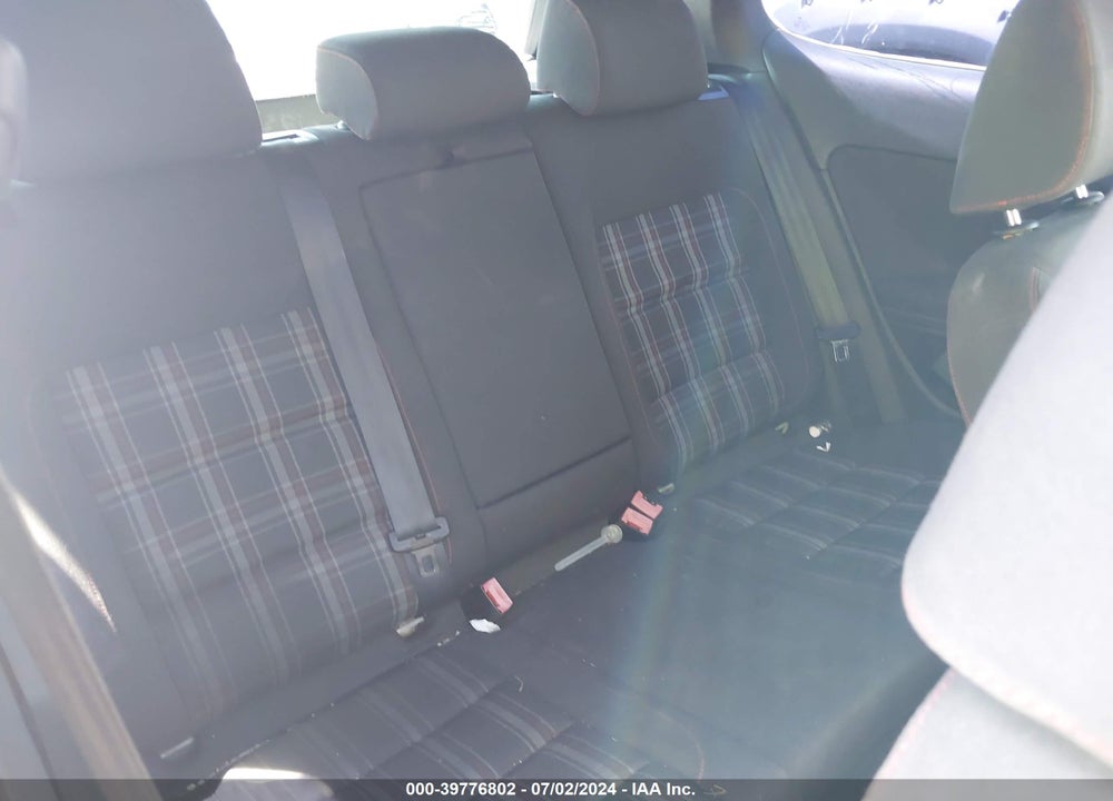 2012 VOLKSWAGEN GTI 2-DOOR VIN: WVWEV7AJ2CW131567