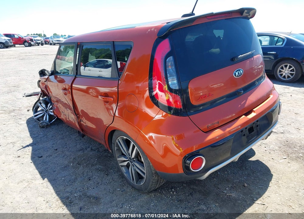 2018 KIA SOUL VIN: KNDJX3AA2J7556327