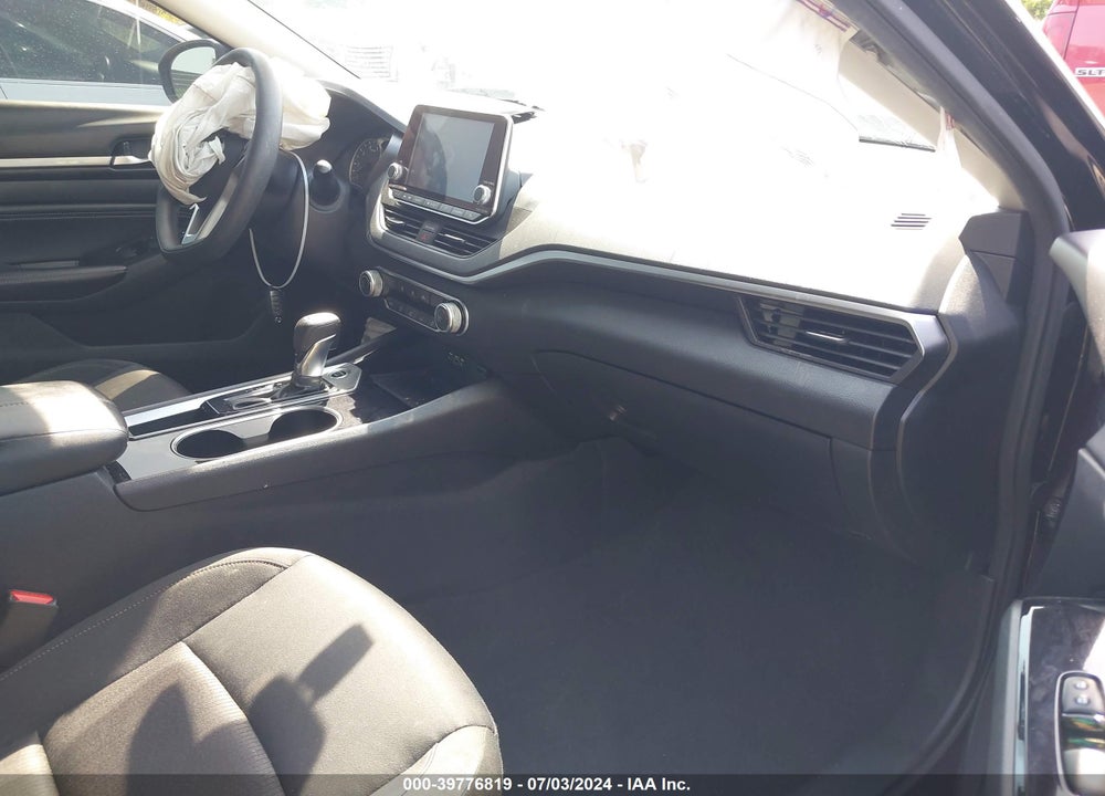 2021 NISSAN ALTIMA SV FWD VIN: 1N4BL4DV2MN379871