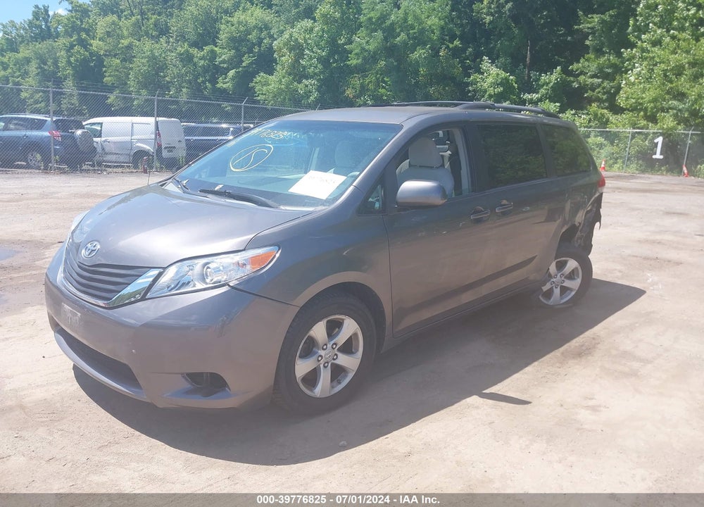 2011 TOYOTA SIENNA LE V6 VIN: 5TDKK3DC4BS088009