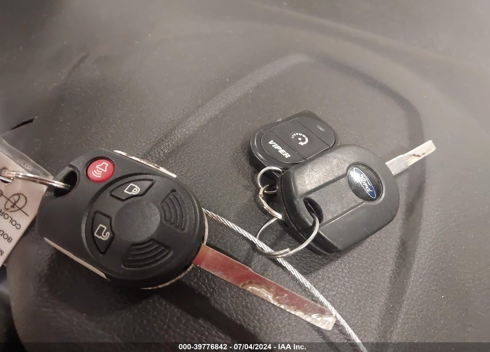 2017 FORD ESCAPE SE VIN: 1FMCU9GD3HUF08106