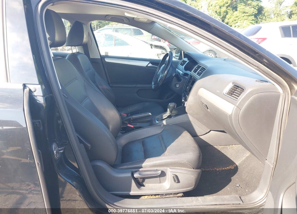 2013 VOLKSWAGEN JETTA 2.5L SE VIN: 3VWDP7AJXDM251508