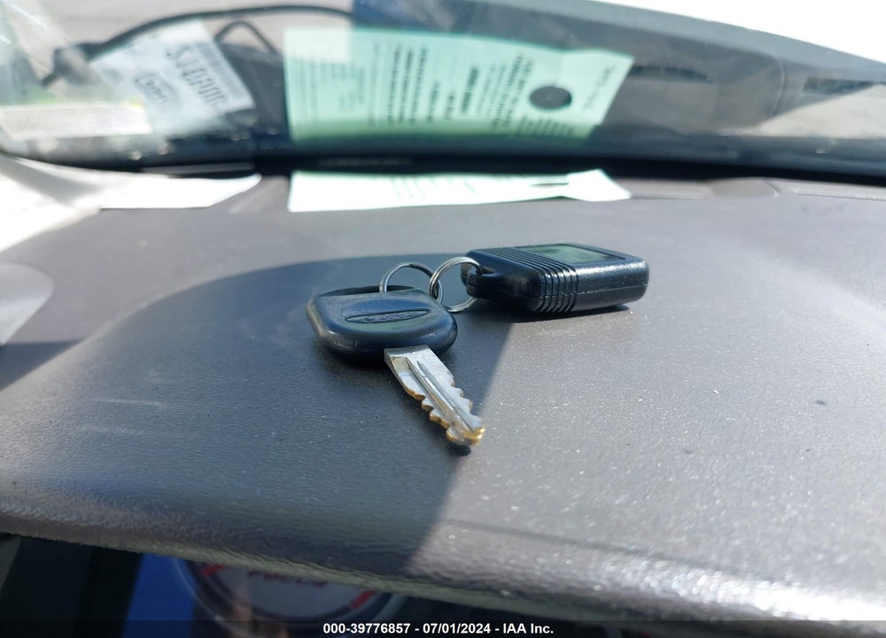 2010 FORD FOCUS SE VIN: 1FAHP3FN9AW188430