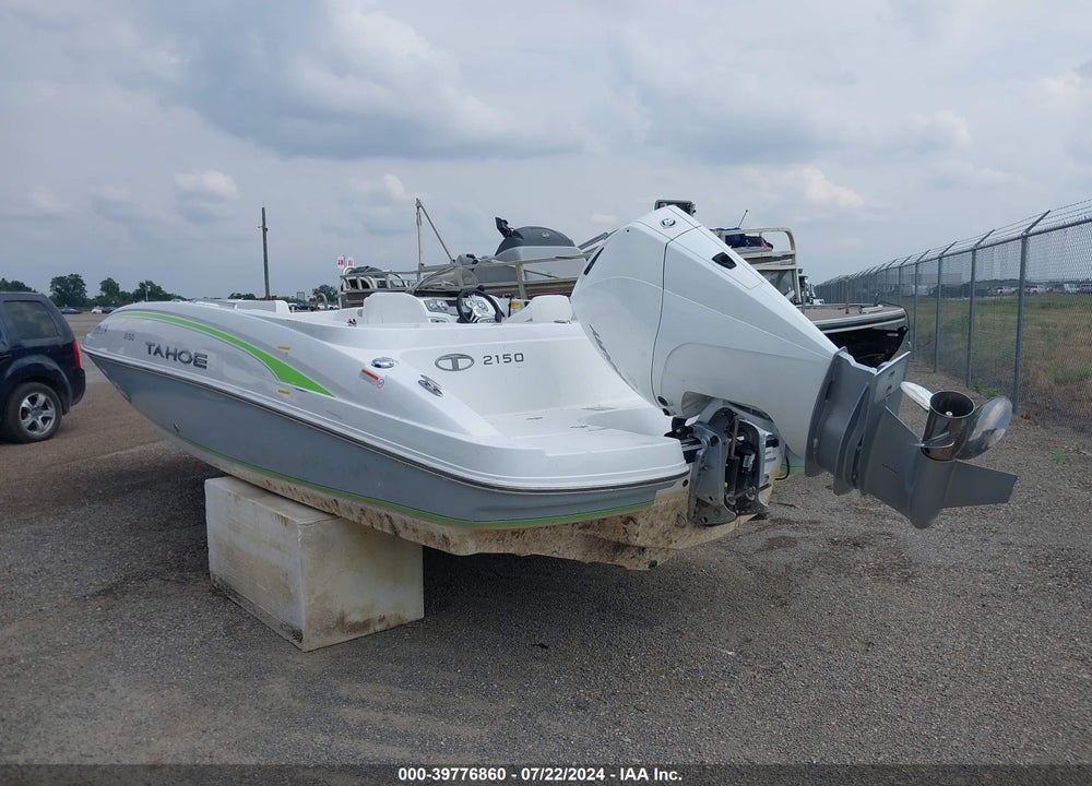 2021 TAHOE BOAT VIN: BUJ30562B121