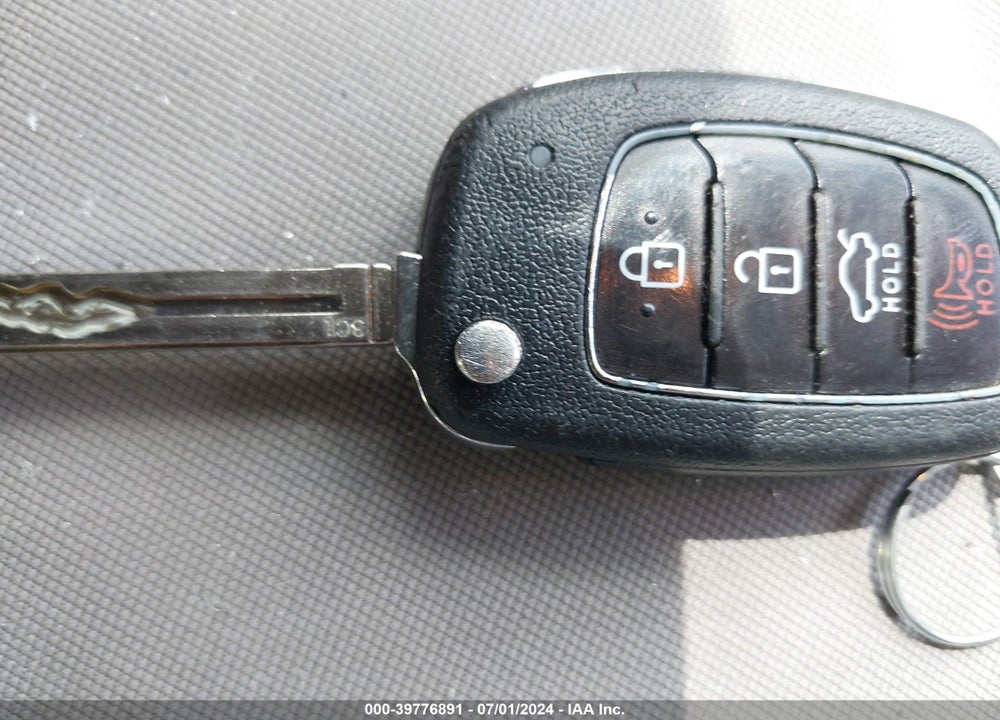 2018 HYUNDAI SONATA SE VIN: 5NPE24AF6JH677732