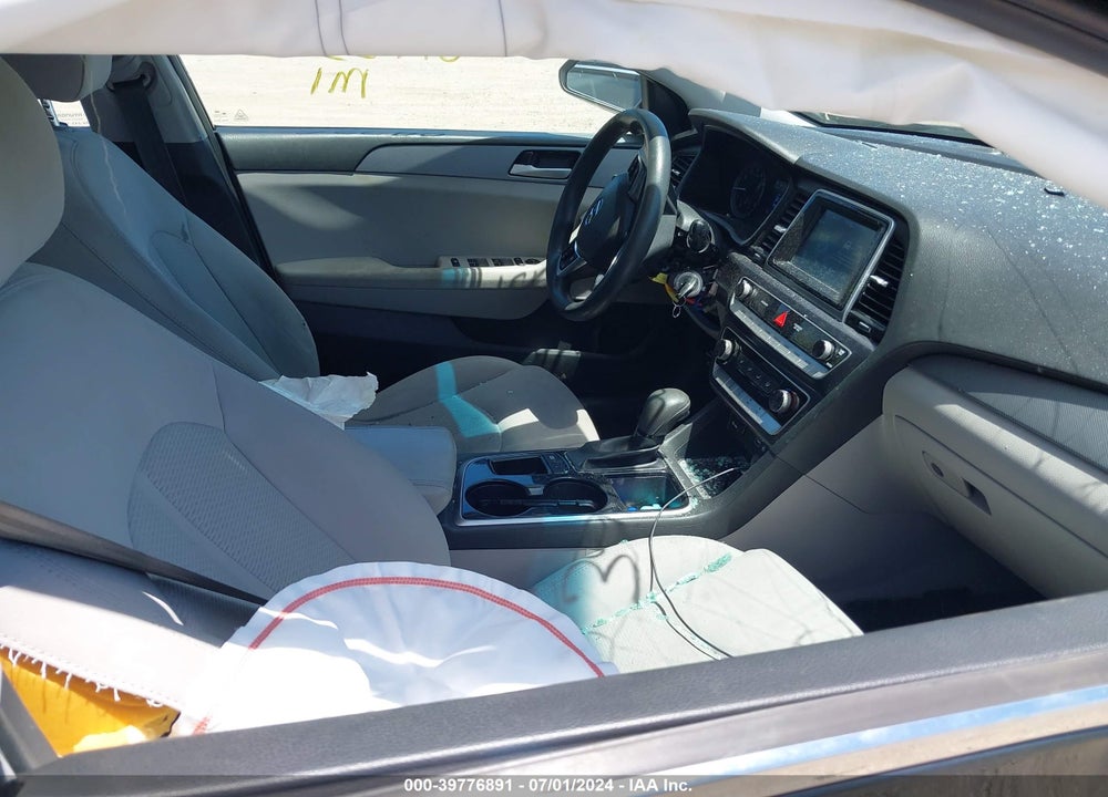 2018 HYUNDAI SONATA SE VIN: 5NPE24AF6JH677732