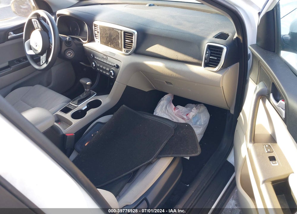 2020 KIA SPORTAGE LX VIN: KNDPM3AC8L7728089