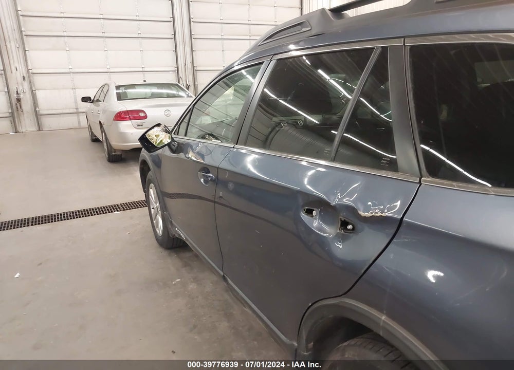 2016 SUBARU OUTBACK 2.5I PREMIUM VIN: 4S4BSBCC1G3302082