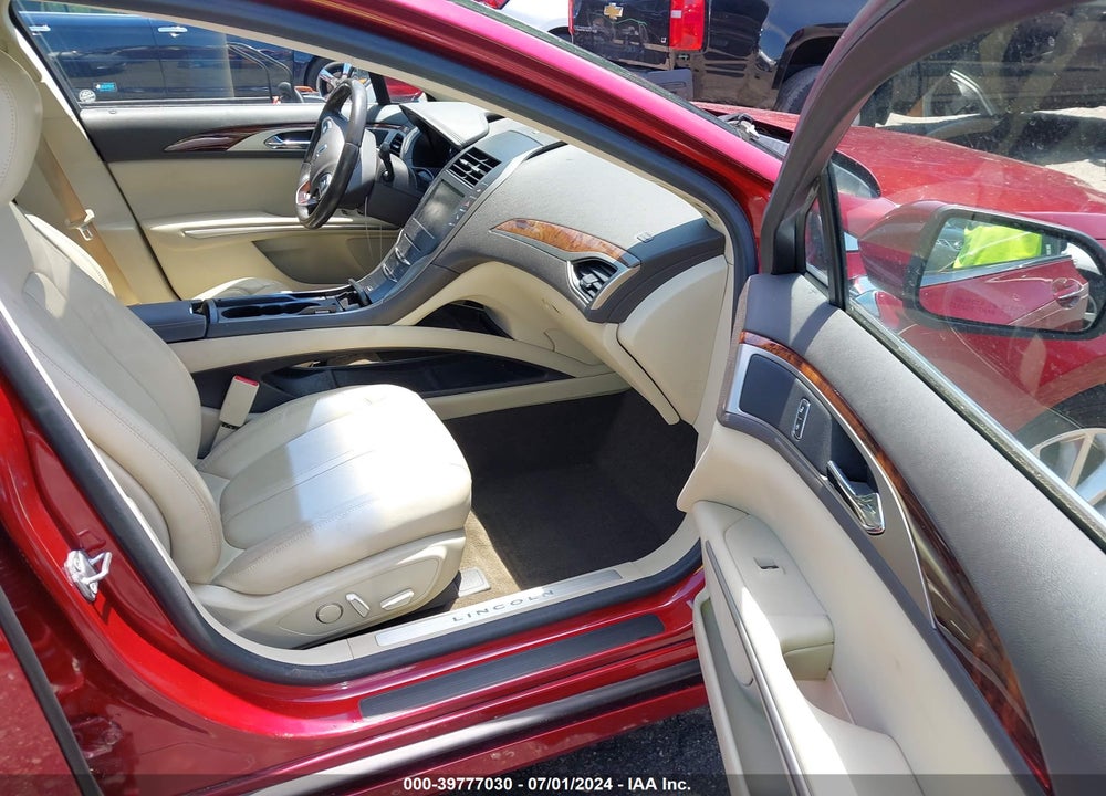 2015 LINCOLN MKZ HYBRID VIN: 3LN6L2LUXFR602145