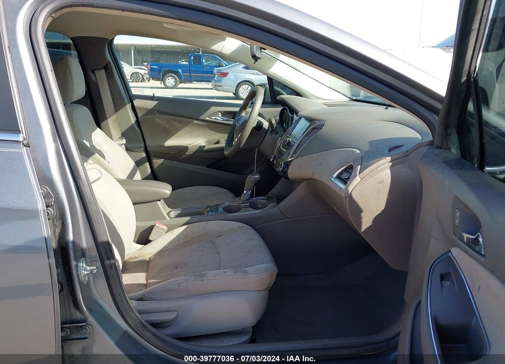 2018 CHEVROLET CRUZE LT AUTO VIN: 1G1BE5SM4J7133501