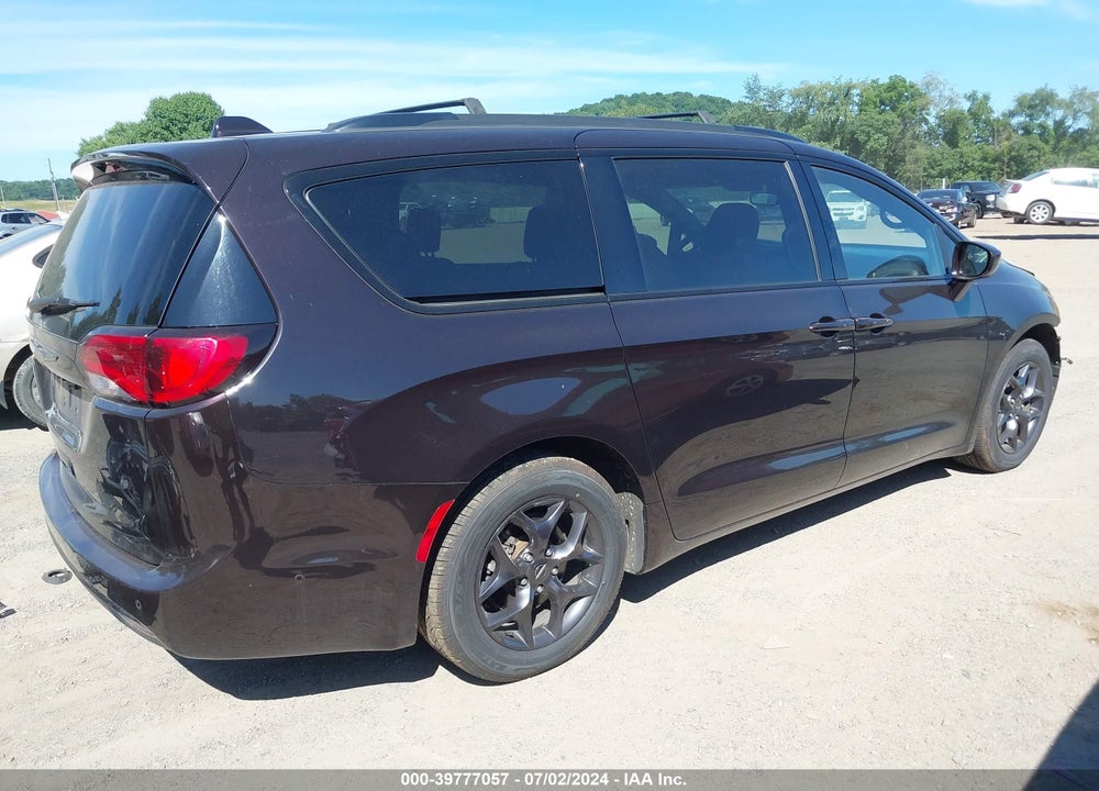 2019 CHRYSLER PACIFICA TOURING L PLUS VIN: 2C4RC1EG9KR570811