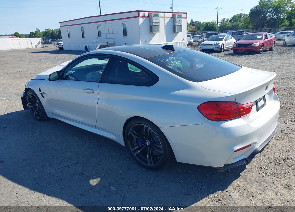 2016 BMW M4 VIN: WBS3R9C54GK339091