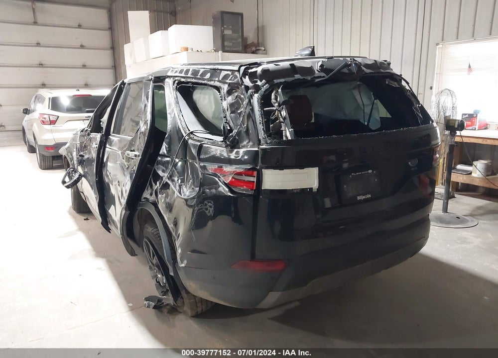 2020 LAND ROVER DISCOVERY HSE LUXURY VIN: SALRT2RV8L2417554