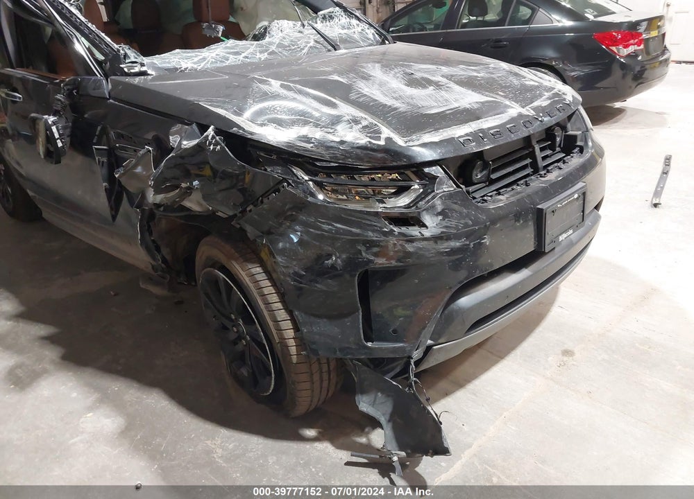 2020 LAND ROVER DISCOVERY HSE LUXURY VIN: SALRT2RV8L2417554
