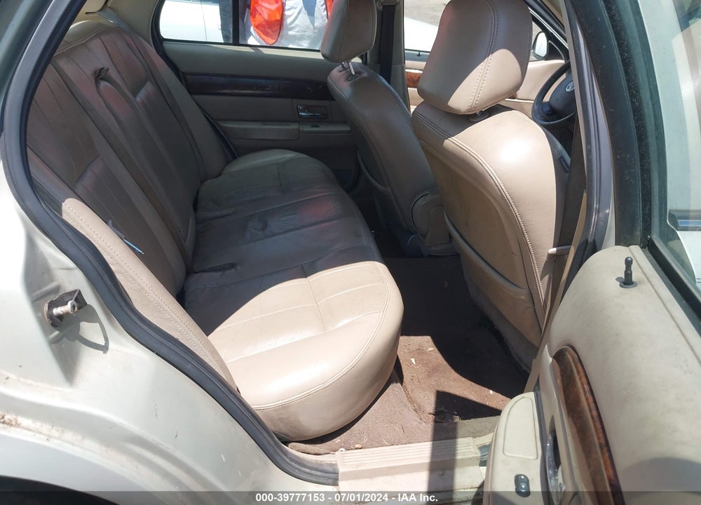 2005 MERCURY GRAND MARQUIS LS/LSE VIN: 2MHHM75W65X612890