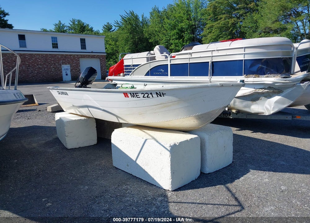 1995 GRUMMAN BOAT VIN: OMCS9232C595