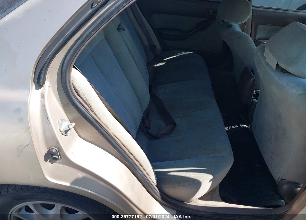 1992 TOYOTA CAMRY LE VIN: JT2SK12E5N0086844