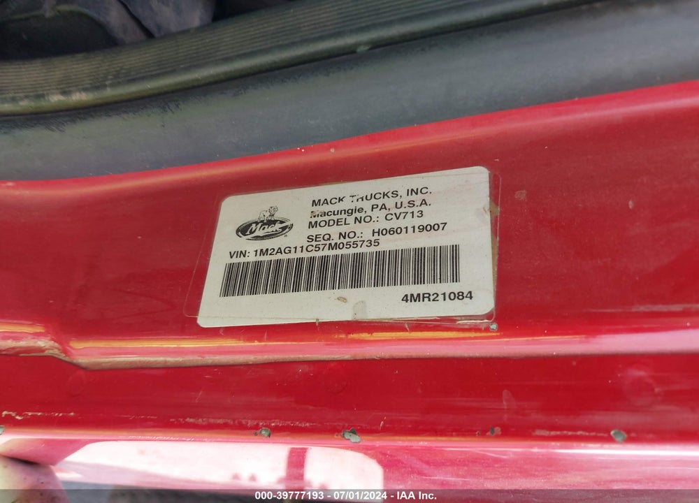 2007 MACK 700 CV700 VIN: 1M2AG11C57M055735