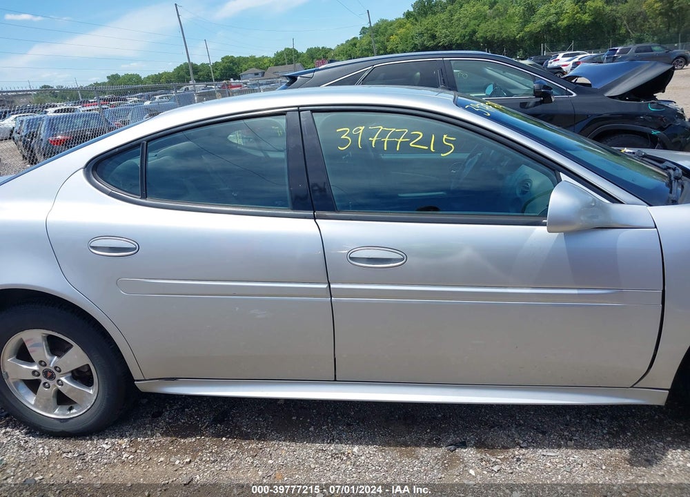 2005 PONTIAC GRAND PRIX VIN: 2G2WP522251335178