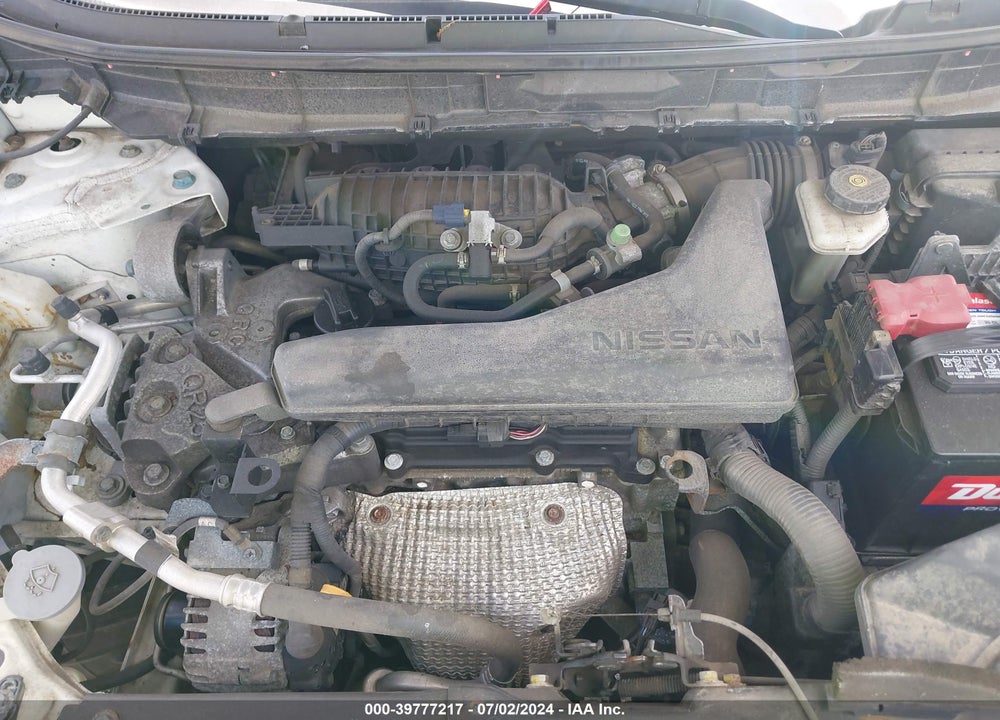 2015 NISSAN ROGUE S VIN: 5N1AT2MV0FC837105