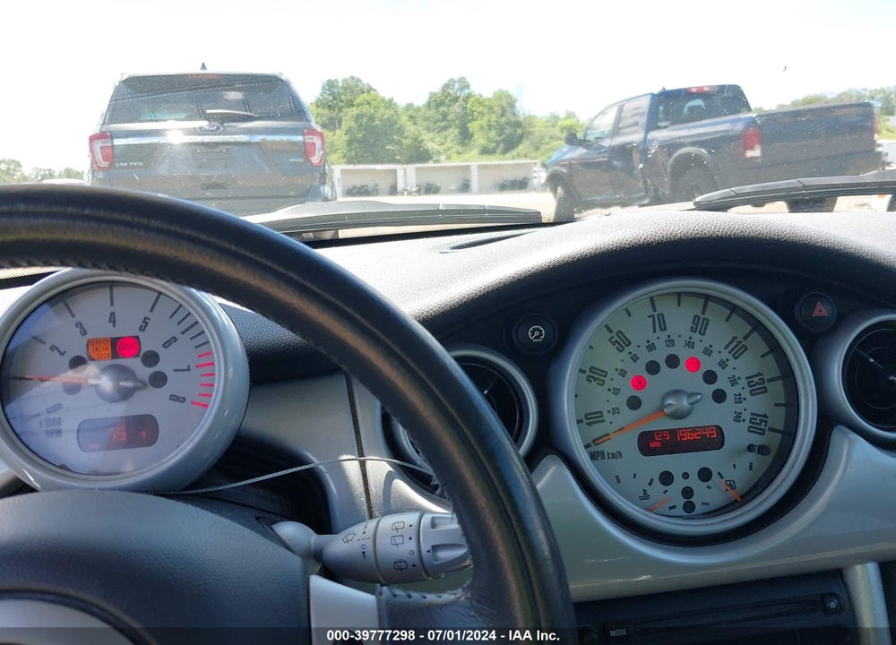 2002 MINI COOPER VIN: WMWRC33472TC36659