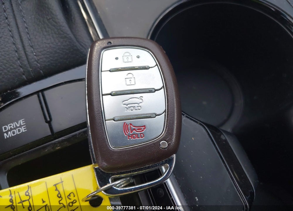 2015 HYUNDAI SONATA LIMITED VIN: 5NPE34AF1FH031258