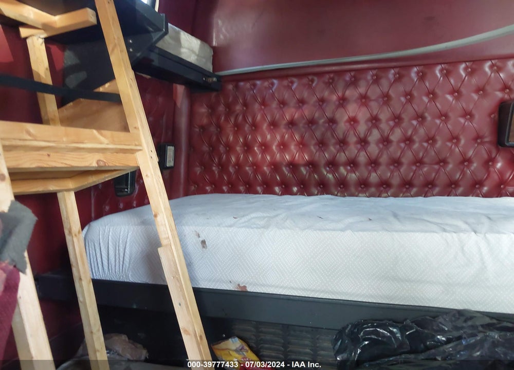 2000 WESTERN STAR/AUTO CAR 4900 4900E VIN: 2WKEDDCJ3YK963296