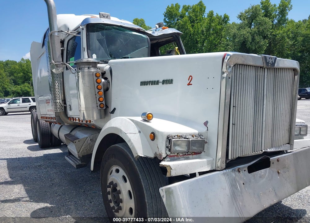2000 WESTERN STAR/AUTO CAR 4900 4900E VIN: 2WKEDDCJ3YK963296