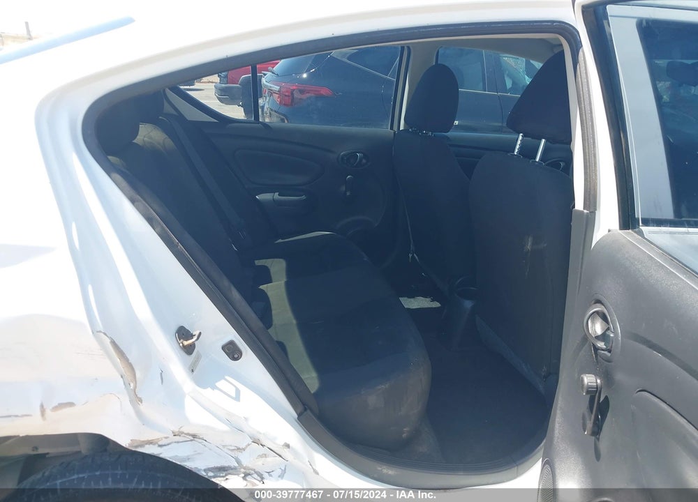2018 NISSAN VERSA 1.6 S+ VIN: 3N1CN7AP9JL814013