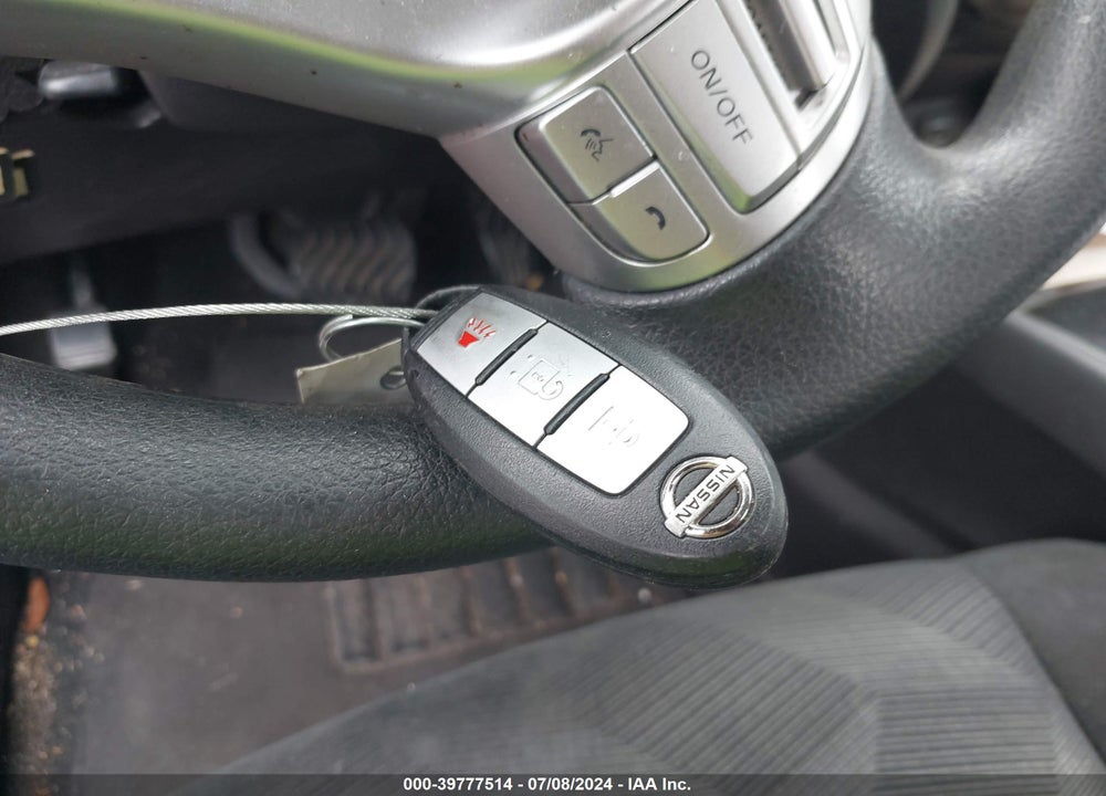 2015 NISSAN ROGUE SV VIN: 5N1AT2MTXFC849115