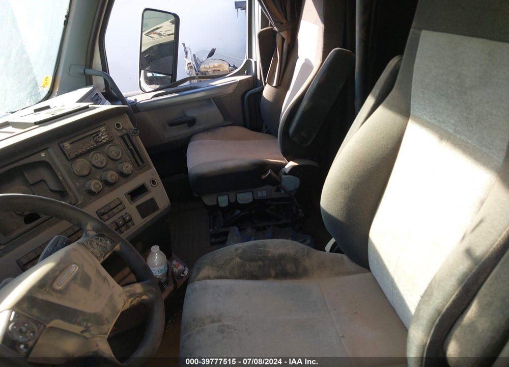 2018 FREIGHTLINER NEW CASCADIA 126 VIN: 3AKJHHDR1JSJR2949